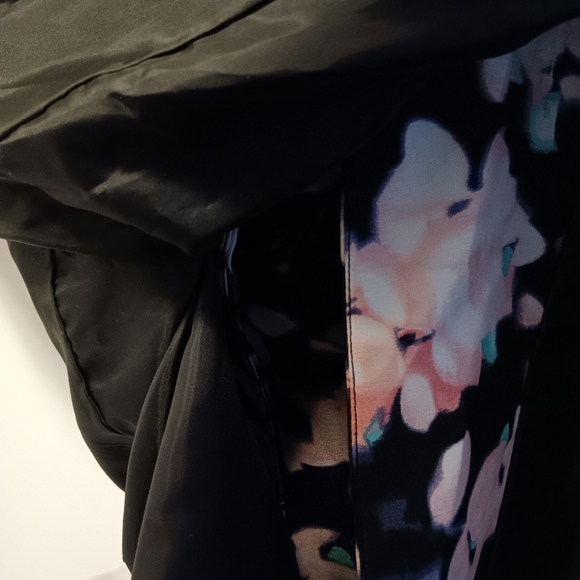 Kasper Women's Floral Jacket - Black and Pink - Picture 6 of 10